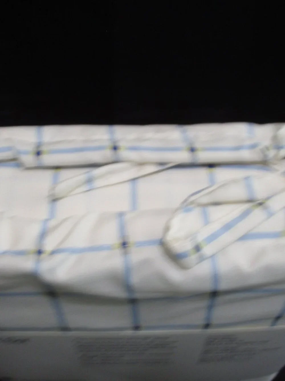Room Essentials Twin/Twin XL Sheet Set Microfiber White, Blue lines